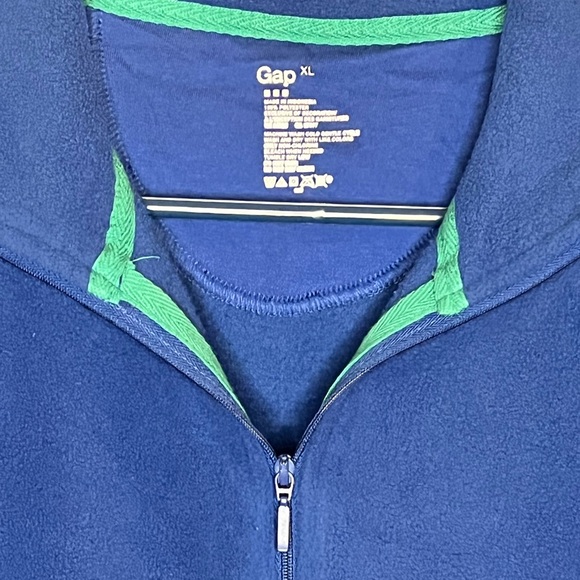 💙Gap Pullover💙 - Picture 2 of 4